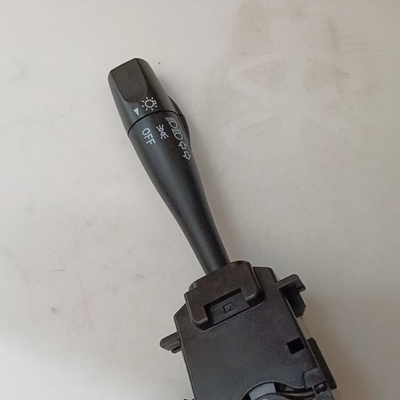 IATF16949 Certifié Commutateur de signal de virage LHD à 14 broches UJ06-66-122 pour Mazda B2500 B2600 BT-50