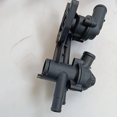 03C121111T Assemblage de thermostat de refroidissement du moteur pour Audi A3 Sportback qu. 2.0 TFSI