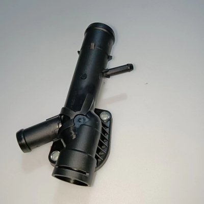 Siège compatible 03L 121 132f Flange de tuyau de refroidissement Siège d'auto pour V-W Audi Fabia