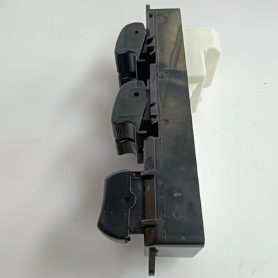 84820-35010 Commutateur électrique de fenêtre d'alimentation pour Hilux Land Cruiser 70 80 4-Runner certifié
