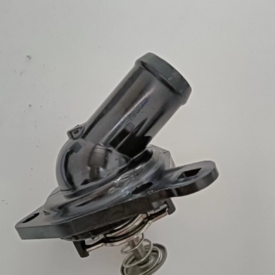 Cou de remplissage du liquide de refroidissement du radiateur noir w/Cap 16502-21070 pour Toyota VIOS NCP93 YARIS NCP91