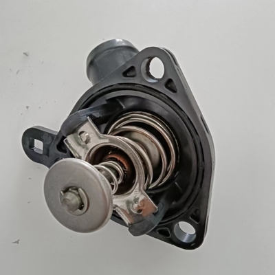 Cou de remplissage du liquide de refroidissement du radiateur noir w/Cap 16502-21070 pour Toyota VIOS NCP93 YARIS NCP91