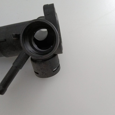 Flanche de liquide de refroidissement pour AAZ Turbodiesel sur le Golf 93-99 Jetta 92-97 Passat 068121132B