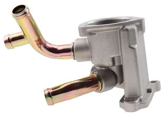 Couverture de boîtier de thermostat de refroidissement du moteur en aluminium pour Nissan Tsuru 11061F4300