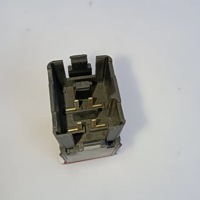 Le témoin de sécurité doit être équipé d'un interrupteur de lumière d'avertissement de danger de 1K0 953 509A.