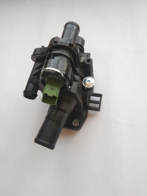 1336.X2 9647767180 1313841 30711526 1230673 1254379 11517805998 Flange de refroidissement pour la voiture Citroën Fiat Ford