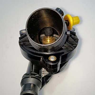 Assemblage du boîtier du thermostat de refroidissement du moteur de voiture pour BMW X6 Année 2006-2013