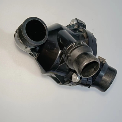 Assemblage du boîtier du thermostat de refroidissement du moteur de voiture pour BMW X6 Année 2006-2013