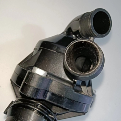 Assemblage du boîtier du thermostat de refroidissement du moteur de voiture pour BMW X6 Année 2006-2013