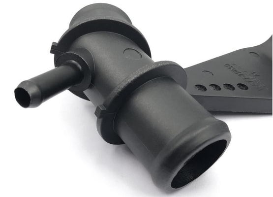 tuyau de distribution d'eau du radiateur certifié IATF16949 pour le système de refroidissement Toyota Corolla