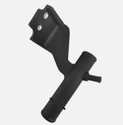 2018 - Connecteur de tuyau de refroidissement du radiateur de remplissage d'eau pour TOYOTA 16577-21020 1657721020