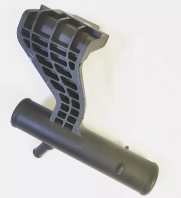 2018 - Connecteur de tuyau de refroidissement du radiateur de remplissage d'eau pour TOYOTA 16577-21020 1657721020