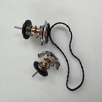 Thermostat du liquide de refroidissement du moteur en plastique métallique pour Ford F250 F350 F450 F550 6.4L 2008 2009 2010