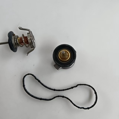 Thermostat du liquide de refroidissement du moteur en plastique métallique pour Ford F250 F350 F450 F550 6.4L 2008 2009 2010