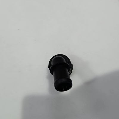 Le liquide de refroidissement de la bride en métal plastique pour le VW Touran Tiguan Polo Passat 5Q0122291AC IATF16949