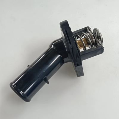 Assemblage du boîtier du thermostat 16031-0P010 16031-31011 pour Toyota TACOMA TUNDRA