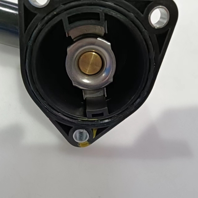 16031-37010 Appareil de refroidissement du moteur Thermostat Entrée d'eau pour voiture To-yota Modèle et efficacité