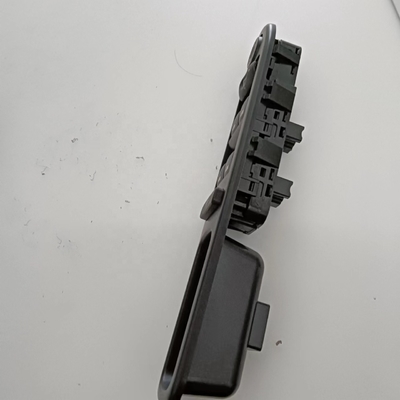 OEM NO 6554.KT Commutateur de fenêtre d'alimentation pour les modèles Peugeot 307 CC et SW 2003-2008/2002-2014