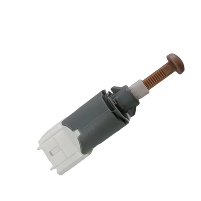 Opel Daewoo Chevrolet commutateur de lumière de freinage 25320-00Q0A Adapté 93197675 8200168238 4155450009