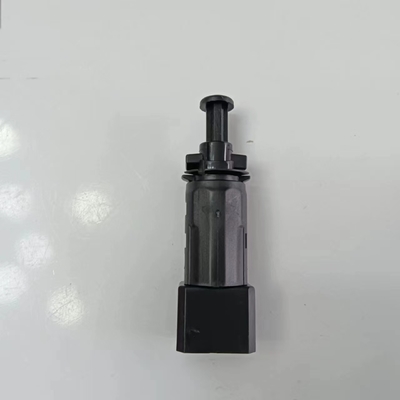 Pour les véhicules à moteur électrique à combustion interne, la valeur de la valeur de combustion est déterminée par la valeur de l'éclairage de freinage de l'appareil.