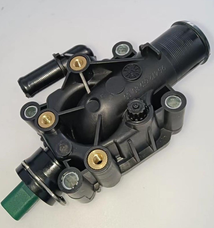 Assemblage du boîtier du thermostat du liquide de refroidissement pour le moteur PEUGEOT CITROEN 9647265980 1336.Z0 1.6